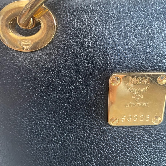 MCM - Picture 5 of 7